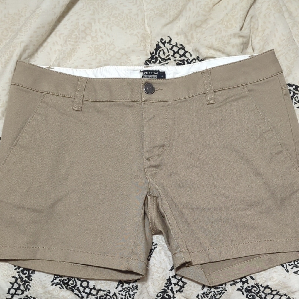 Volcom Tan Bermuda Shorts Casual Cotton Blend